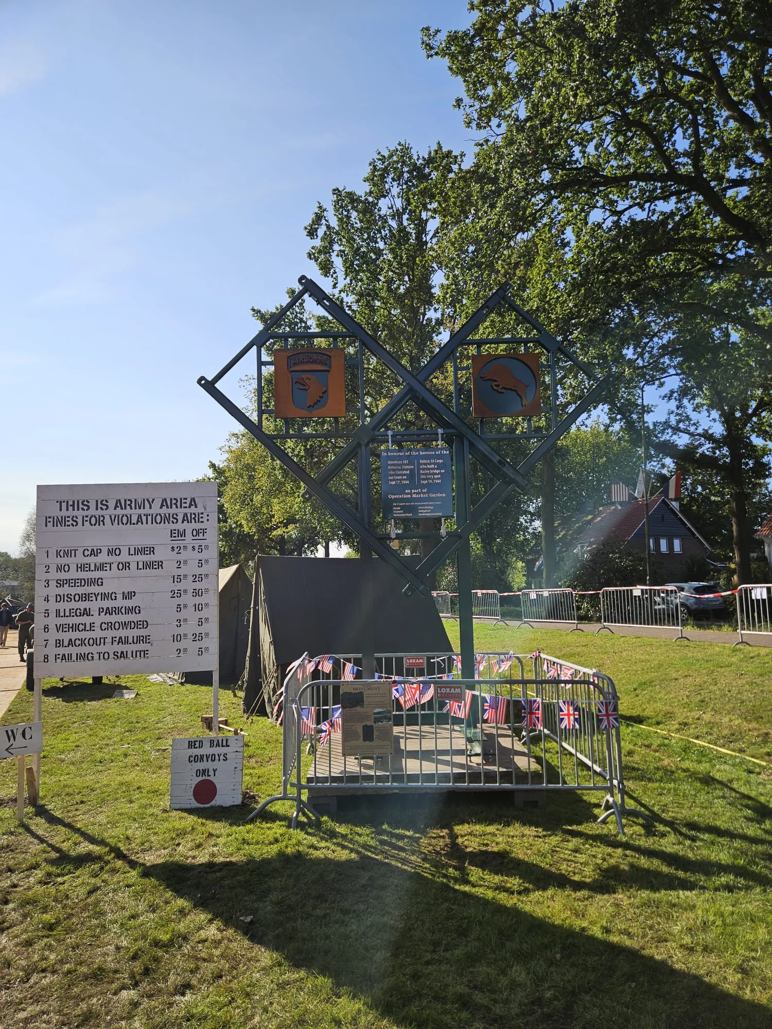 Baileybrug kunstwerk