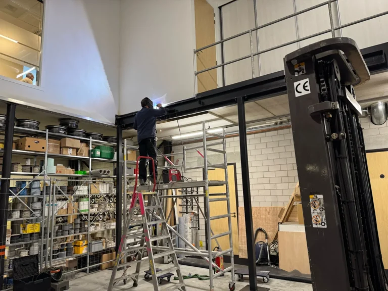 Bordesconstructie met trap